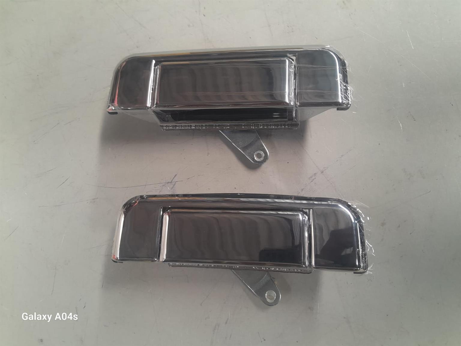 TOYOTA HILLUX TAILGATE HANDLES FOR SALE - Private Seller TOYOTA HILLUX TAILGATE HANDLES FOR SALE - Private Seller