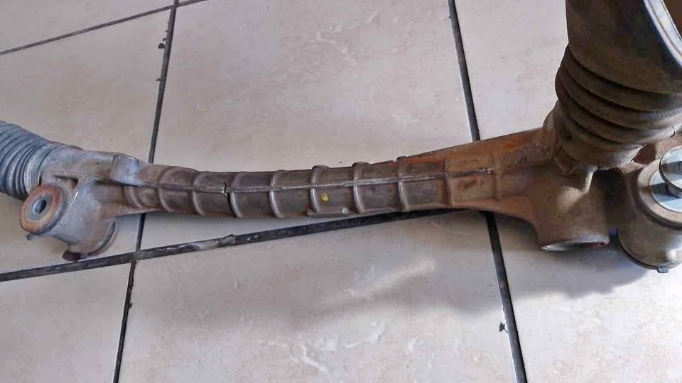Peugeot 107 /Citroen C1 / Toyota Aygo steering rack - Private Seller Peugeot 107 /Citroen C1 / Toyota Aygo steering rack - Private Seller