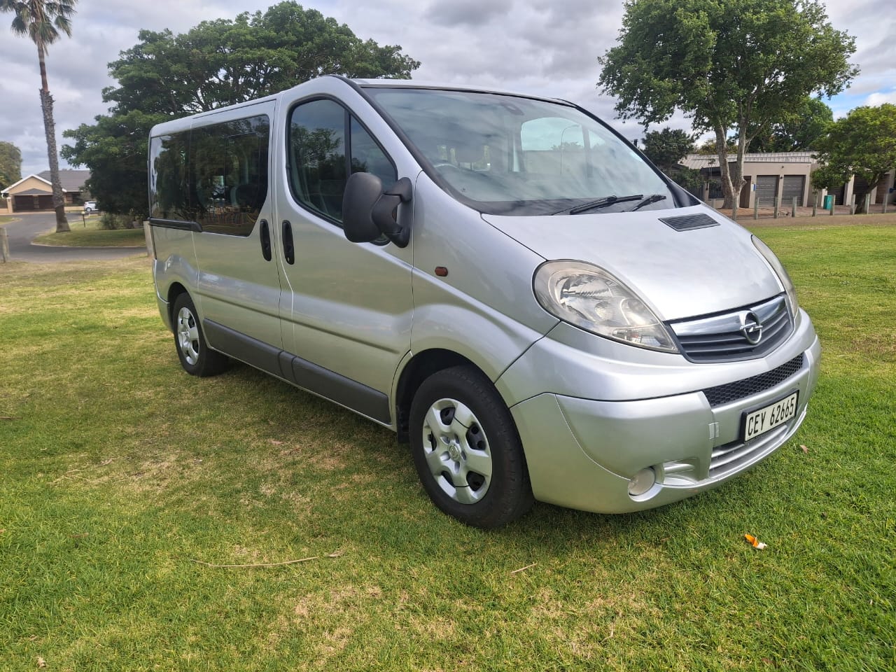 Used 2009 Opel Vivaro 1.9CDTi Enjoy - Private Seller