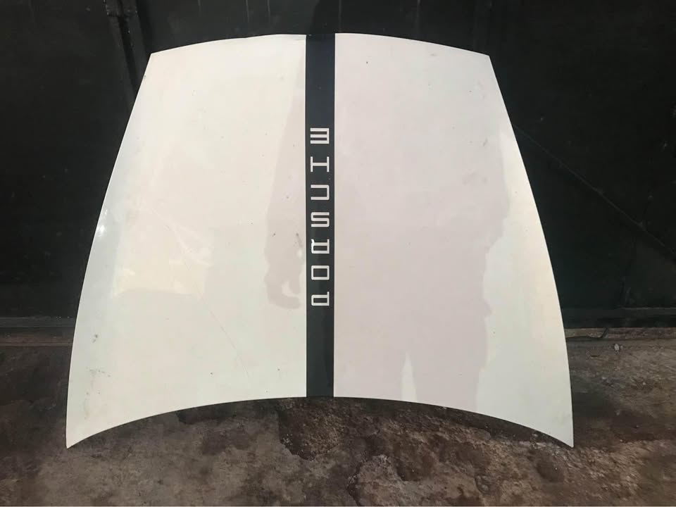 2008 Porsche cayenne bonnet for sale - Private Seller 2008 Porsche cayenne bonnet for sale - Private Seller