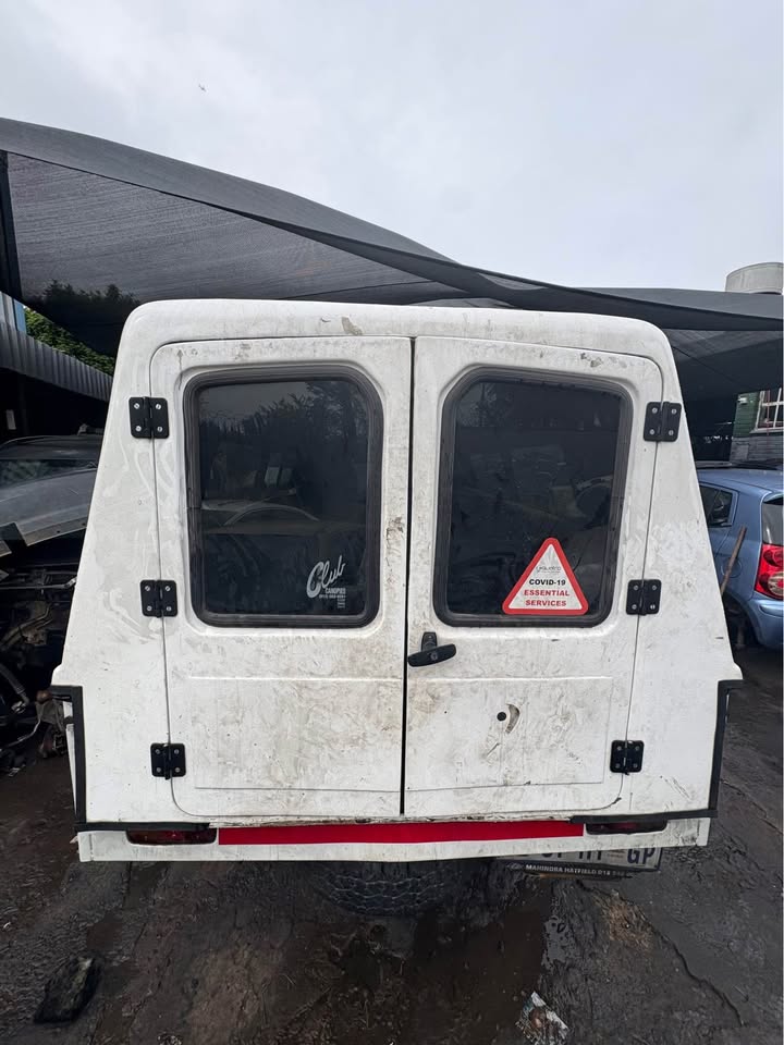 MAHINDRA BOLERO 2023 2.5L TAK4 stripping for spares - Private Seller