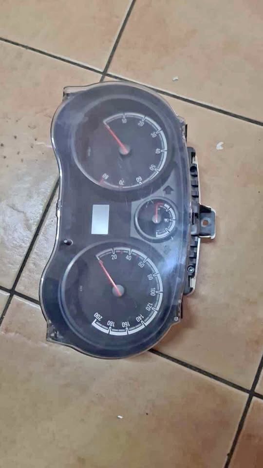Opel corsa D cluster