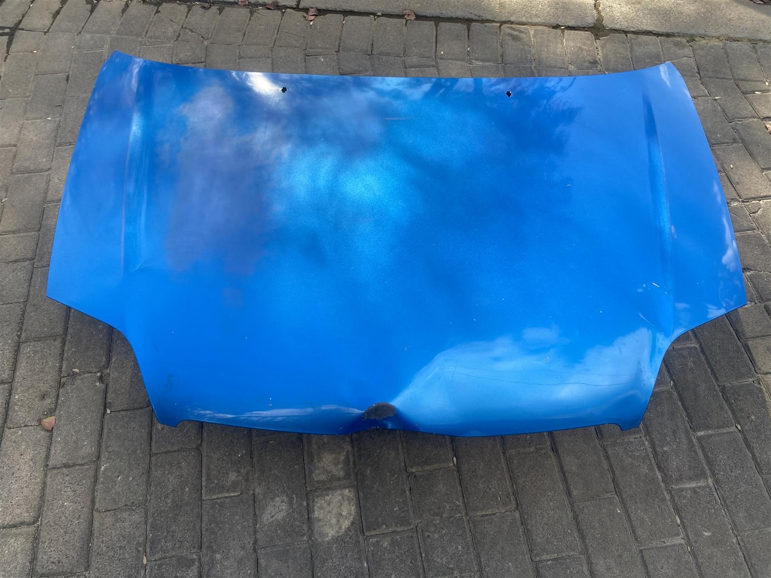 2006 TOYOTA COROLLA RUNX SHAPE BONNET HOOD FOR SALE. IN EXCELLENT CONDITION - Private Seller