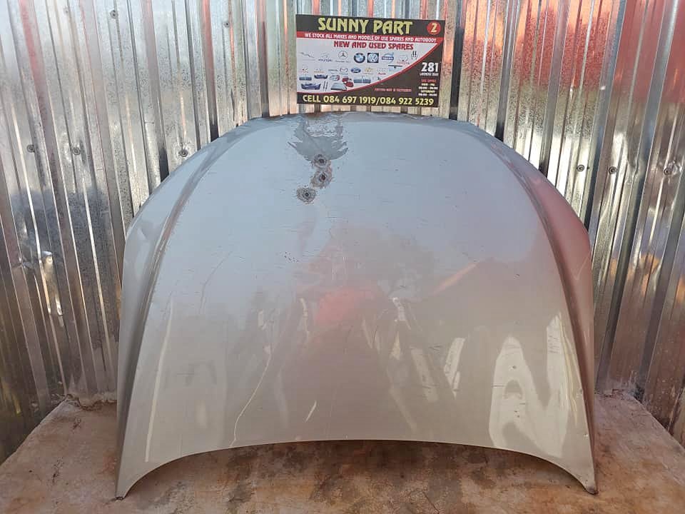 Chevrolet Captiva Bonnet - Private Seller Chevrolet Captiva Bonnet - Private Seller