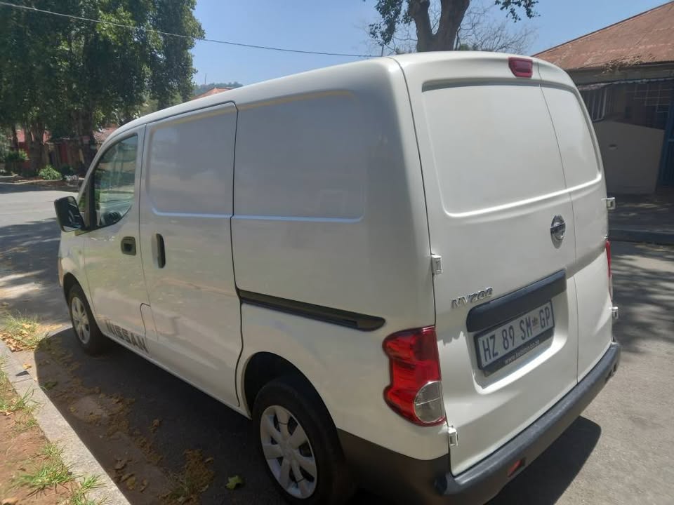 NISSAN NV200 PANEL VAN 1.5 Dci Diesel, 2015 Model, Manual, White Color, Mileage 102000kms