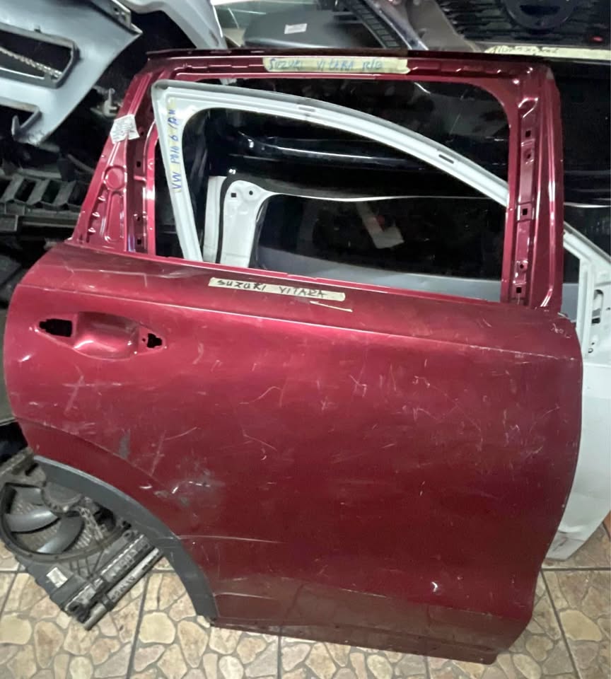 Suzuki Vitara back door - Private Seller Suzuki Vitara back door - Private Seller