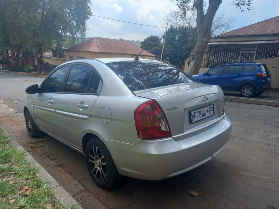2008 Hyundai Accent 1.6 Petrol, Manual, Silver, 92000kms