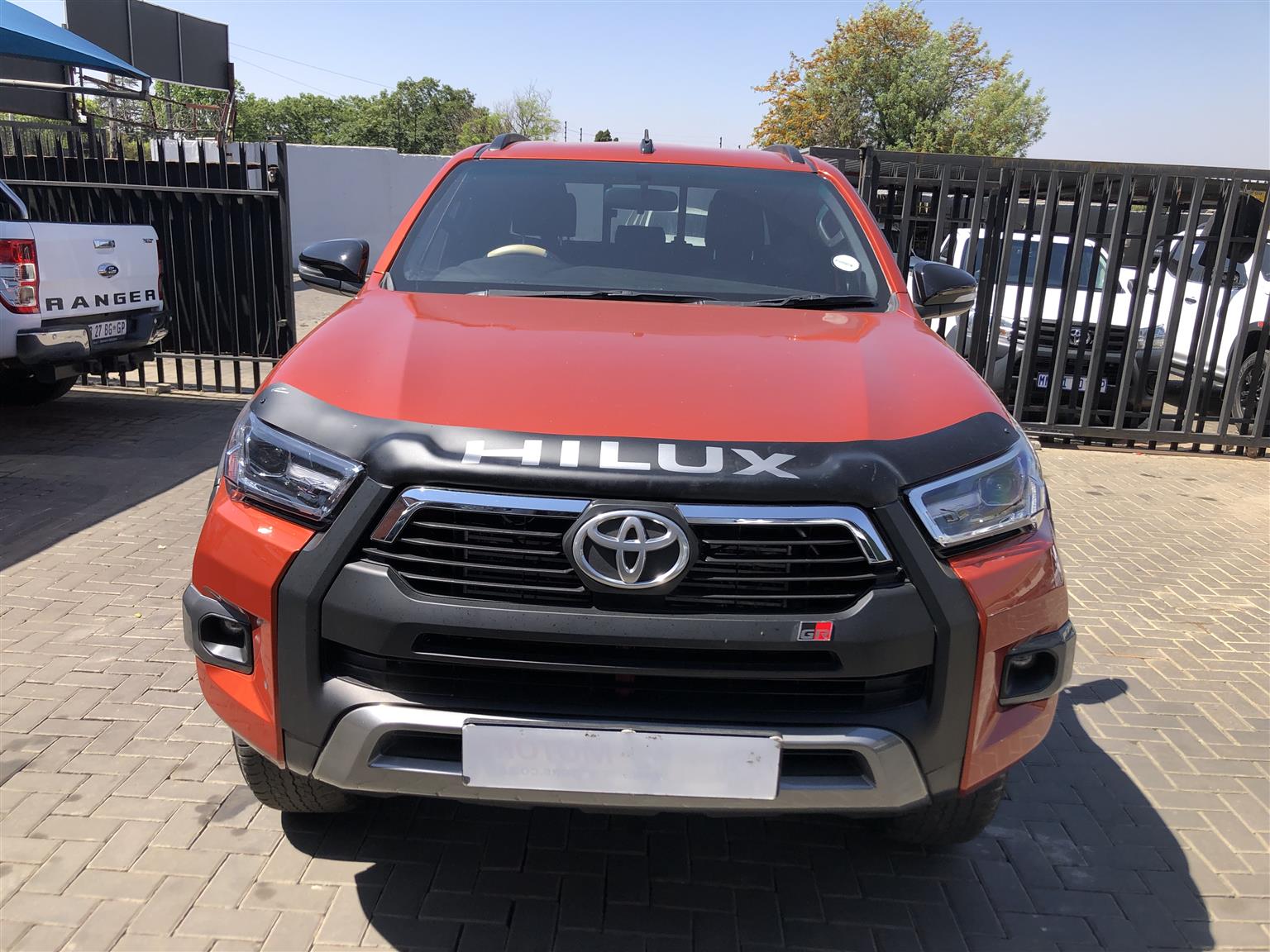 Used 2019 Toyota Hilux 2.8GD-6 double cab Raider auto - Private Seller Used 2019 Toyota Hilux 2.8GD-6 double cab Raider auto - Private Seller
