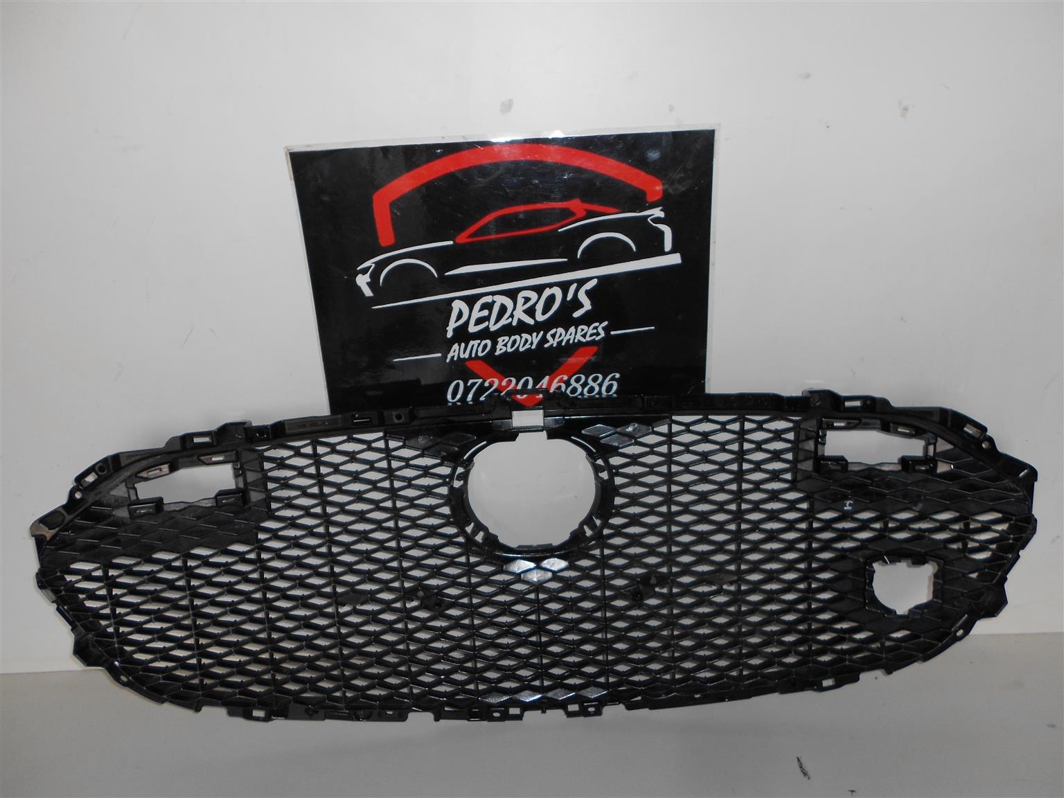 Mazda 3 main grill OEM 2023 - Private Seller Mazda 3 main grill OEM 2023 - Private Seller