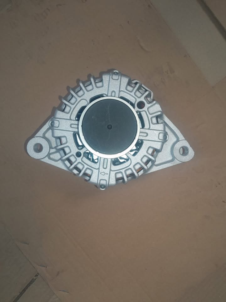 HYUNDAI H1 D4CB ALTERNATOR FOR SALE - Private Seller