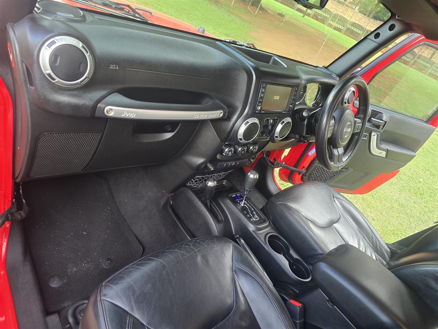 Used 2016 Jeep Wrangler Unlimited Sahara 3.6L 75th Anniversary Edition - Private Seller Used 2016 Jeep Wrangler Unlimited Sahara 3.6L 75th Anniversary Edition - Private Seller