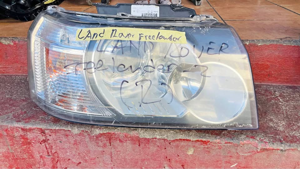 Land Rover Freelander 2 xenon headlight - Private Seller Land Rover Freelander 2 xenon headlight - Private Seller