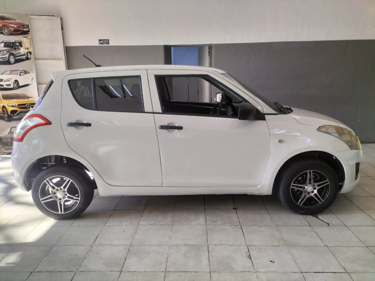 2017 MODEL SUZUKI SWIFT 1.2