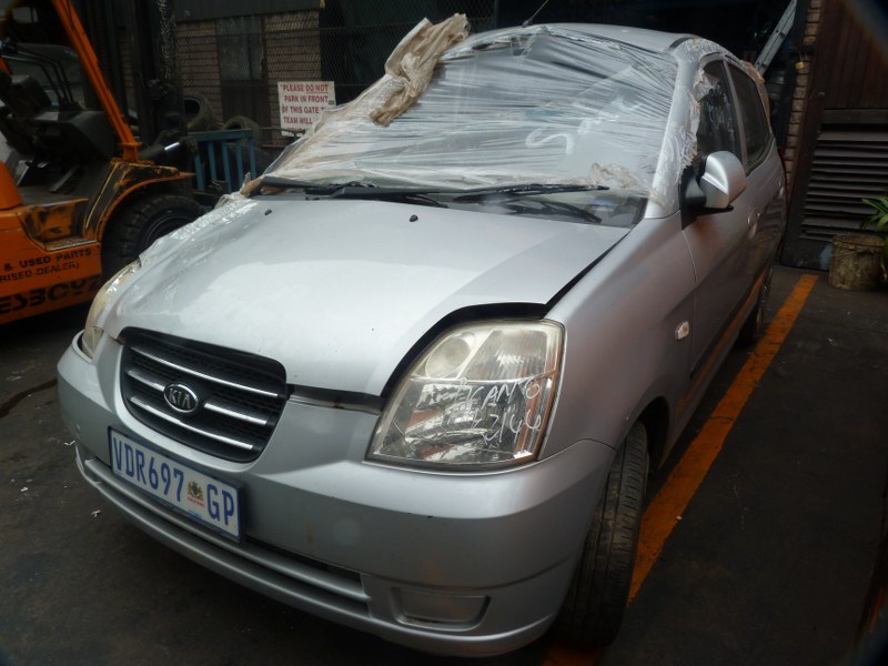 Kia Picanto 1.1 LX Manual Silver - 2006 STRIPPING FOR SPARES - Private Seller Kia Picanto 1.1 LX Manual Silver - 2006 STRIPPING FOR SPARES - Private Seller