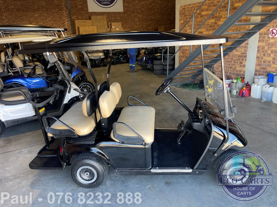 GOLF CART FOR SALE - EZGO FOUR SEATER - PERFECT FOR GOLF ESTATE - NEW LITHIUM BATTERY - Private Seller
