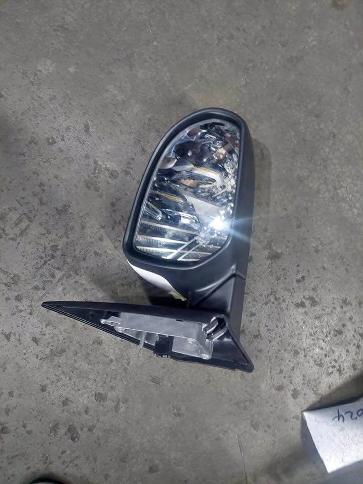 Hyundai Sonata 2015-2018 left side mirror - Private Seller Hyundai Sonata 2015-2018 left side mirror - Private Seller