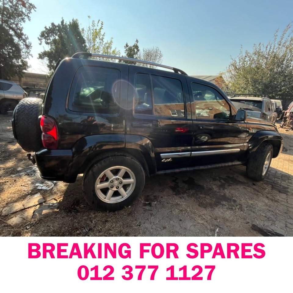 2005 JEEP CHEROKEE 3.7 KJ BREAKING FOR SPARES - Private Seller 2005 JEEP CHEROKEE 3.7 KJ BREAKING FOR SPARES - Private Seller