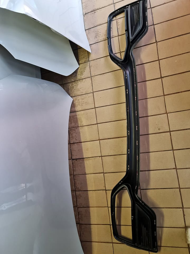 2022 RENAULT KIGER FOGLIGHT COVER FOR SALE IN IMMACULATE CONDITION - Private Seller 2022 RENAULT KIGER FOGLIGHT COVER FOR SALE IN IMMACULATE CONDITION - Private Seller