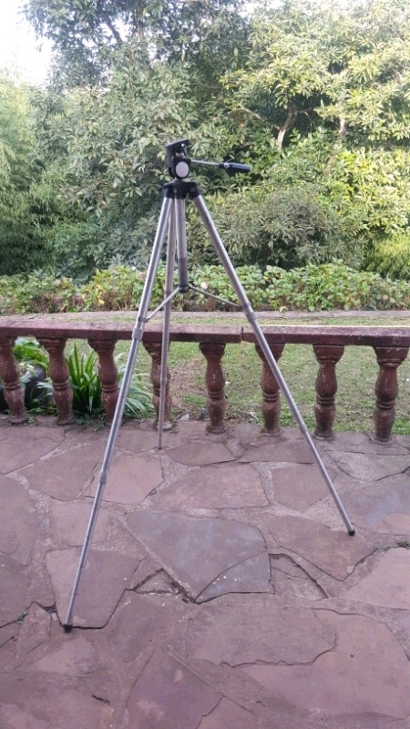 1970 large slick tripod, 1970 large slick tripod,