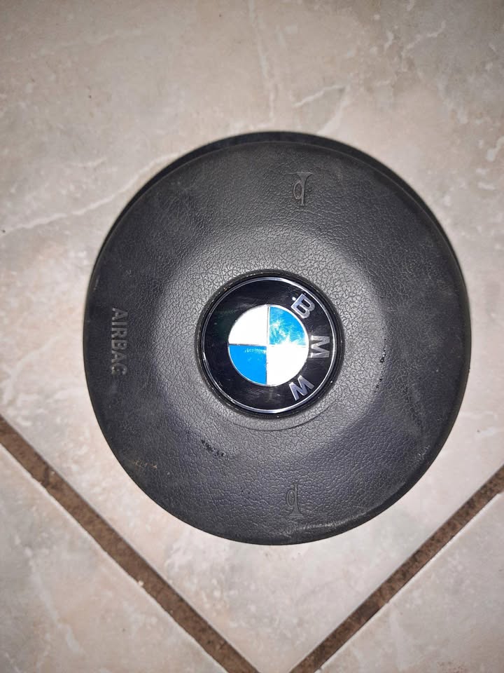 BMW F30 STEERING AIRBAG AVAILABLE - Private Seller BMW F30 STEERING AIRBAG AVAILABLE - Private Seller