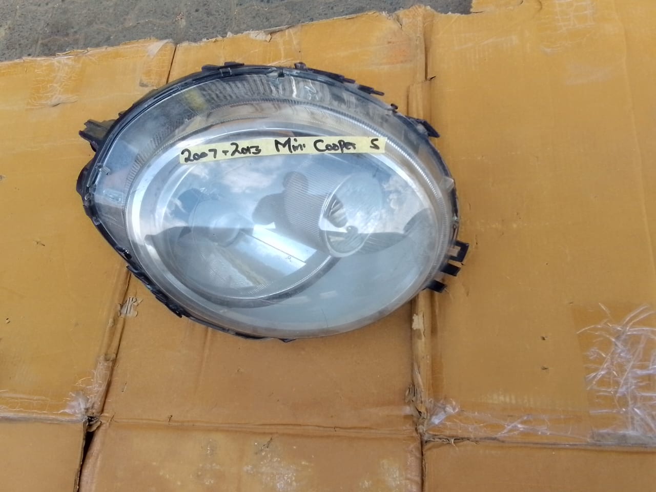 (2009-2013) MINI COOPER 5 RHS NORMAL HEADGLIHT FOR SALE - Private Seller (2009-2013) MINI COOPER 5 RHS NORMAL HEADGLIHT FOR SALE - Private Seller