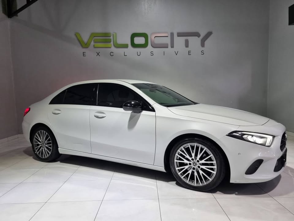 Mercedes Benz A200d AMG