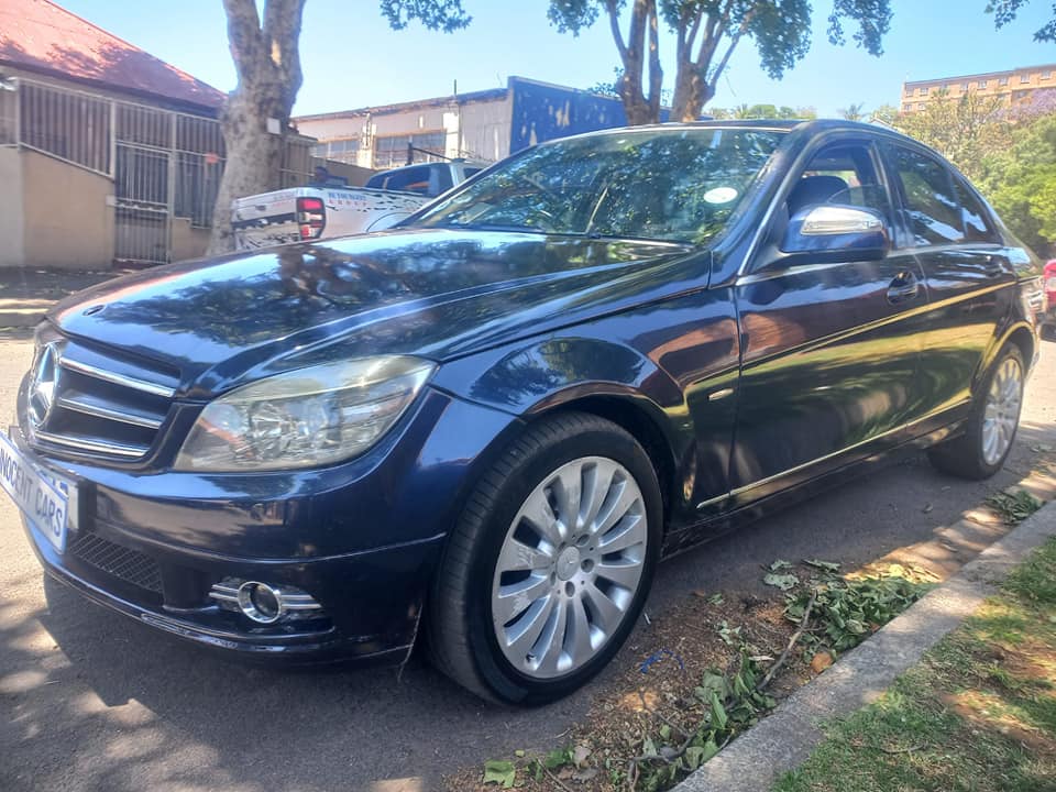 2009 MERCEDES BENZ C200 KOMPRESSOR PETROL, AUTOMATIC, BLUE COLOR, MILEAGE 95000KMS