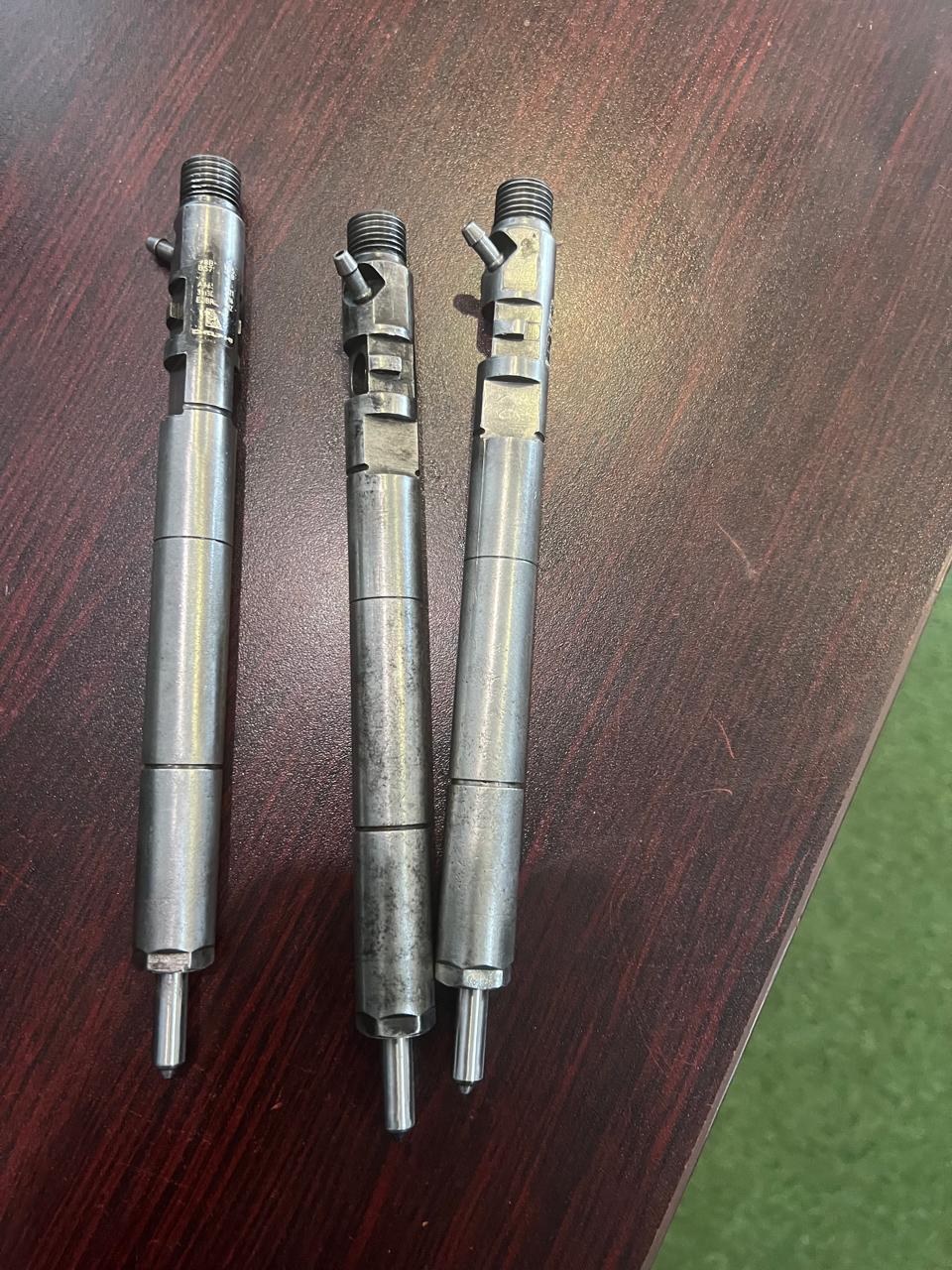 TATA XENON (2.2)DIESEL INJECTORS - Private Seller