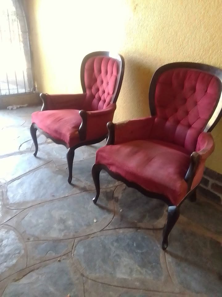 Beautiful SOLID wood - Queen Anne Occassional chairs - Immaculate frame - UPHOLSTERY PROJECT
