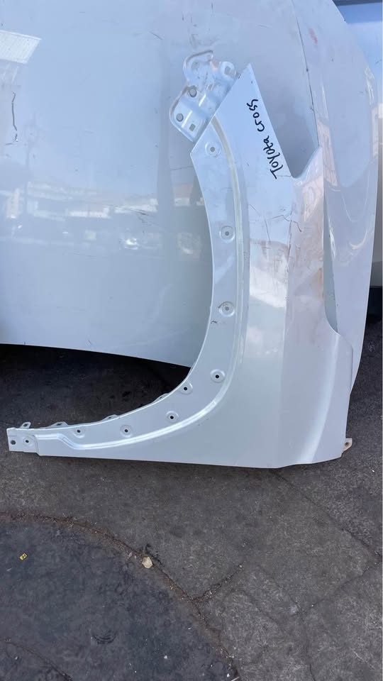 Toyota Corolla Cross fender - Private Seller