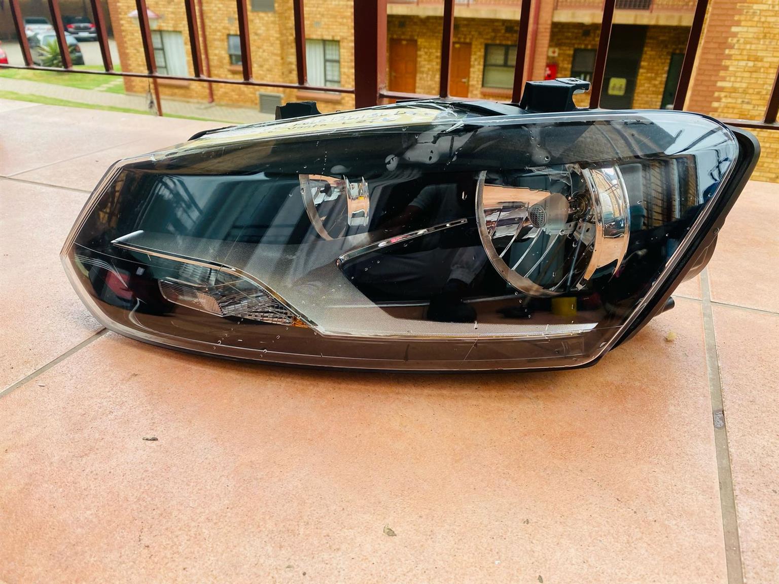 2014-2019 VW polo VW vento left headlight - Private Seller 2014-2019 VW polo VW vento left headlight - Private Seller