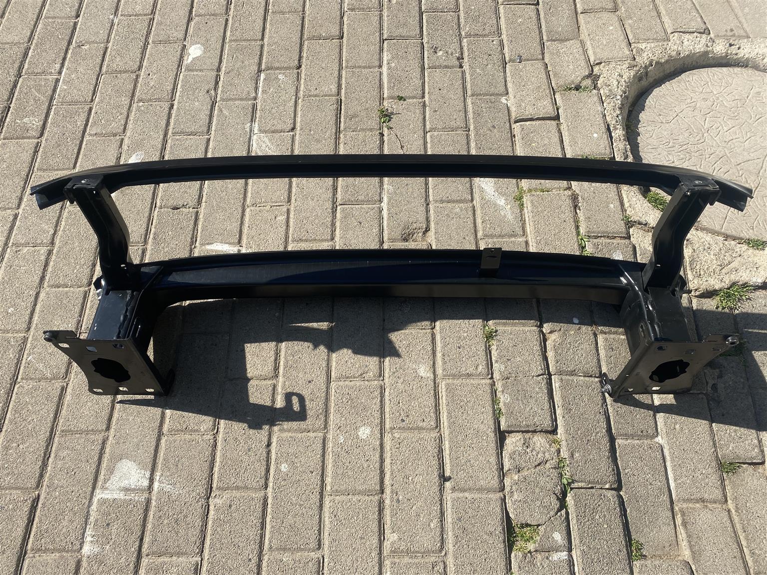 2020 VW POLO 8 FRONT BUMPER STIFFENER FOR SALE. IN EXCELLENT CONDITION