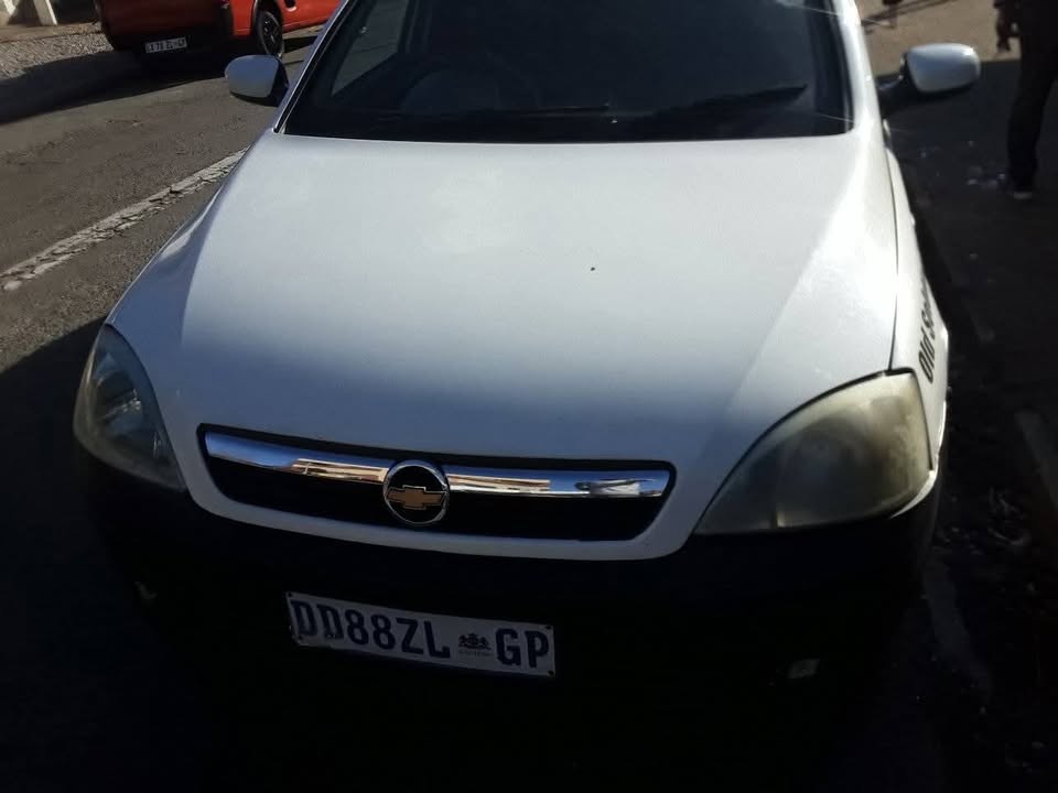 2008 corsa bakkie start and go
