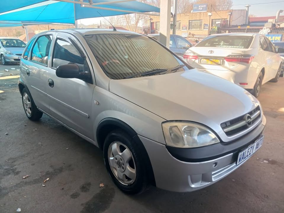 2006 OPEL CORSA GAMA 1.4 Transmission: Manual  Mileage: 92000km  Fueltype: Petrol  Silver