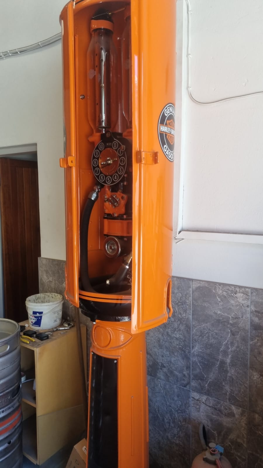 1930's Petrol Pump – Completely Restored 1930's Petrol Pump – Completely Restored