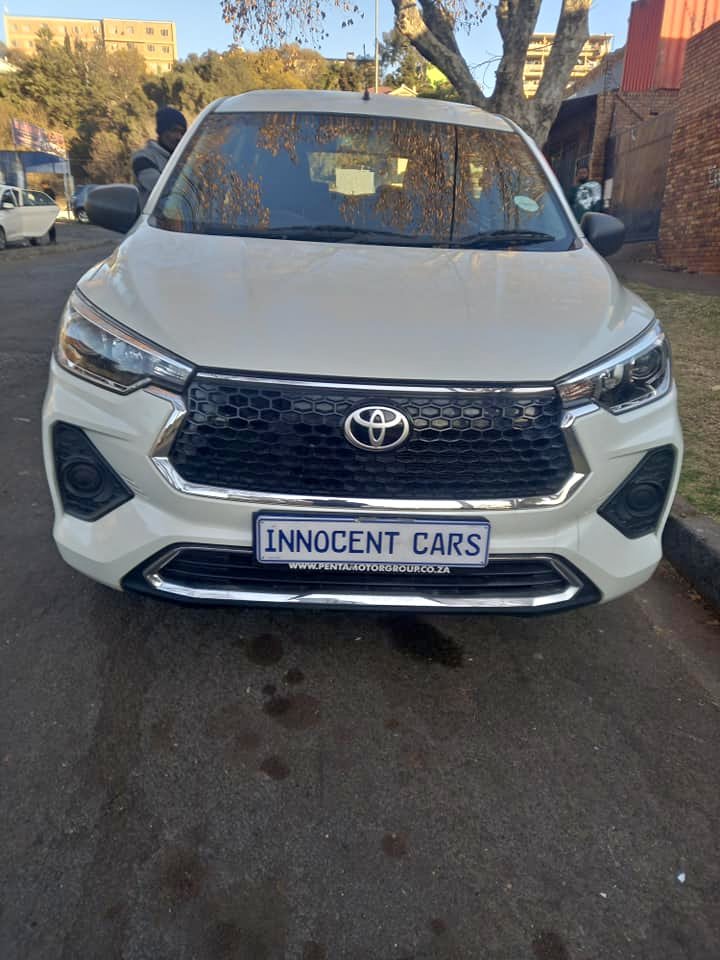 2023 TOYOTA RUMION 1.5 ENGINE PETROL, 7SEATER, MANUAL, WHITE COLOR, MILEAGE 50000KMS
