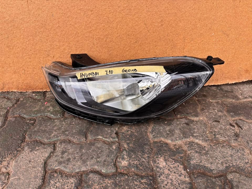 Hyundai i10 Grand Headlight - Private Seller Hyundai i10 Grand Headlight - Private Seller