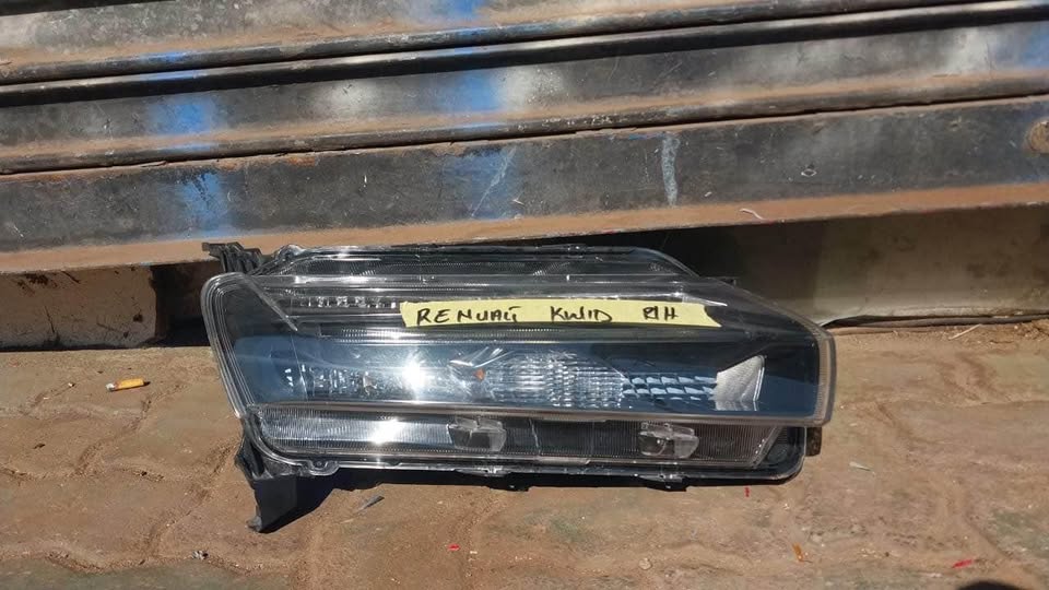 Renault Kwid headlight - Private Seller Renault Kwid headlight - Private Seller