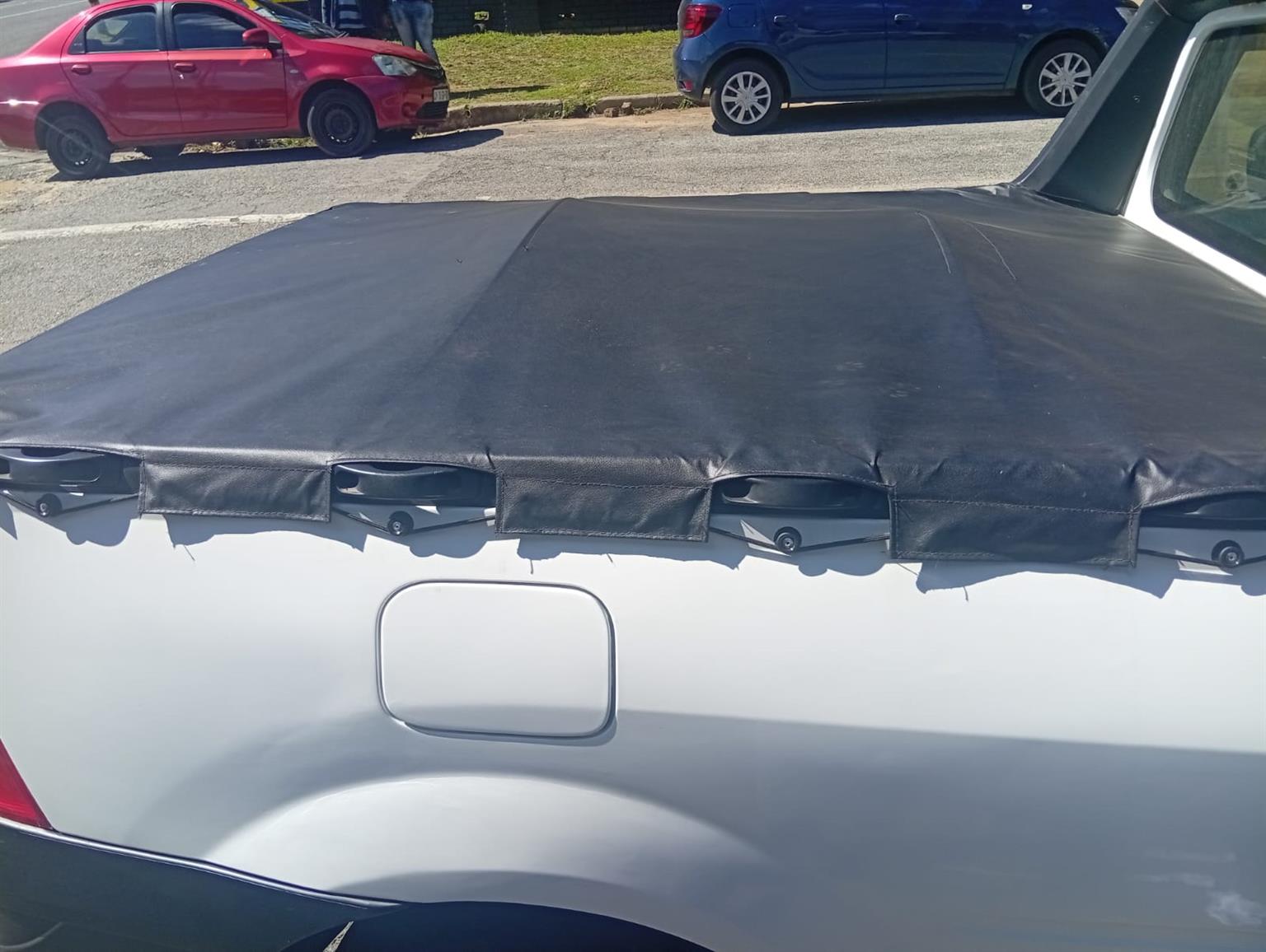 2018 Nissan NP200 1.6i AirCon SingleCab Bakkie Manual  Cloth Seats Good