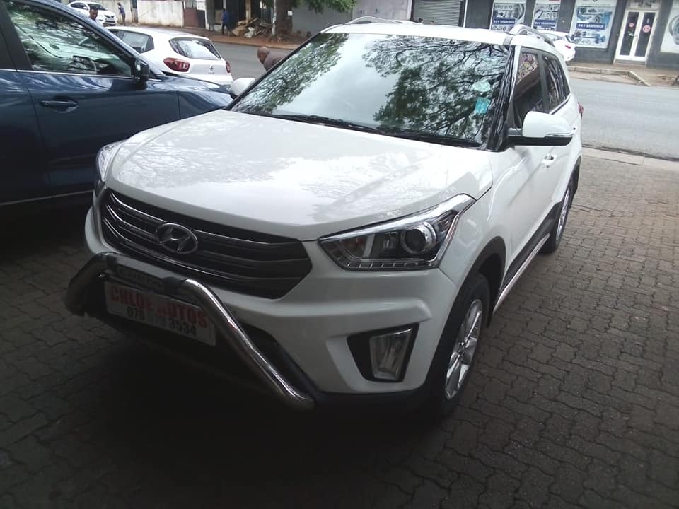 2018 HYUNDAI CRETA 1.6 PETROL MANUAL WHITE COLOR SIDE STEPS BULL BAR ,TOWBAR REVERSE CAMERA REVERSE