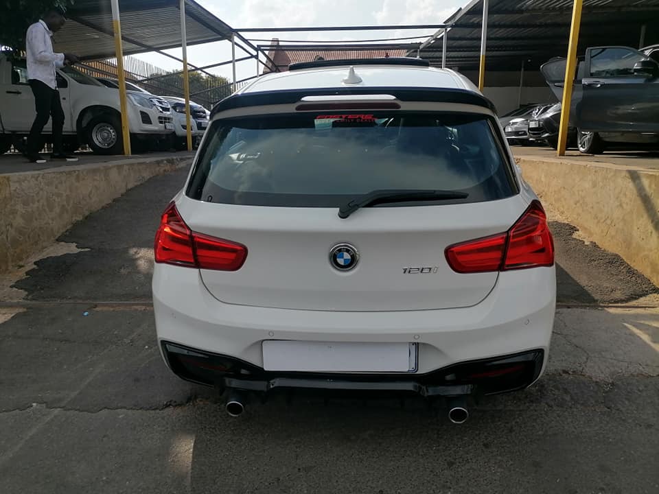 2019 BMW 120i - sport Automatic