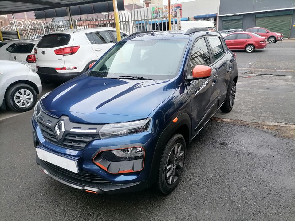 2022 Renault Climber 1.0 with a Service book and spare key Reserves camera and Sensor