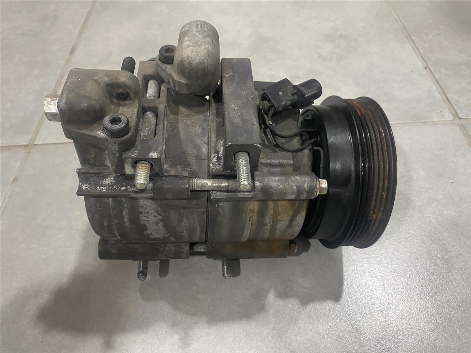 2017 MAHINDRA XUV500 AIRCON PUMP FOR SALE - Private Seller 2017 MAHINDRA XUV500 AIRCON PUMP FOR SALE - Private Seller