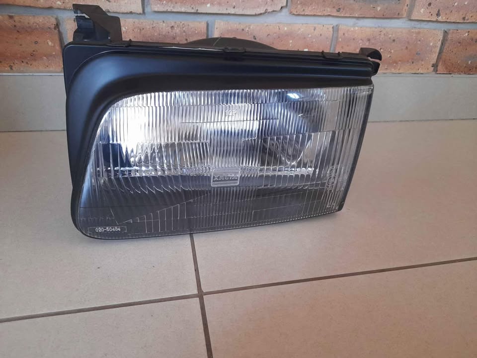 ISUZU 1998/2003 BRAND NEW HEADLIGHTS FORSALE