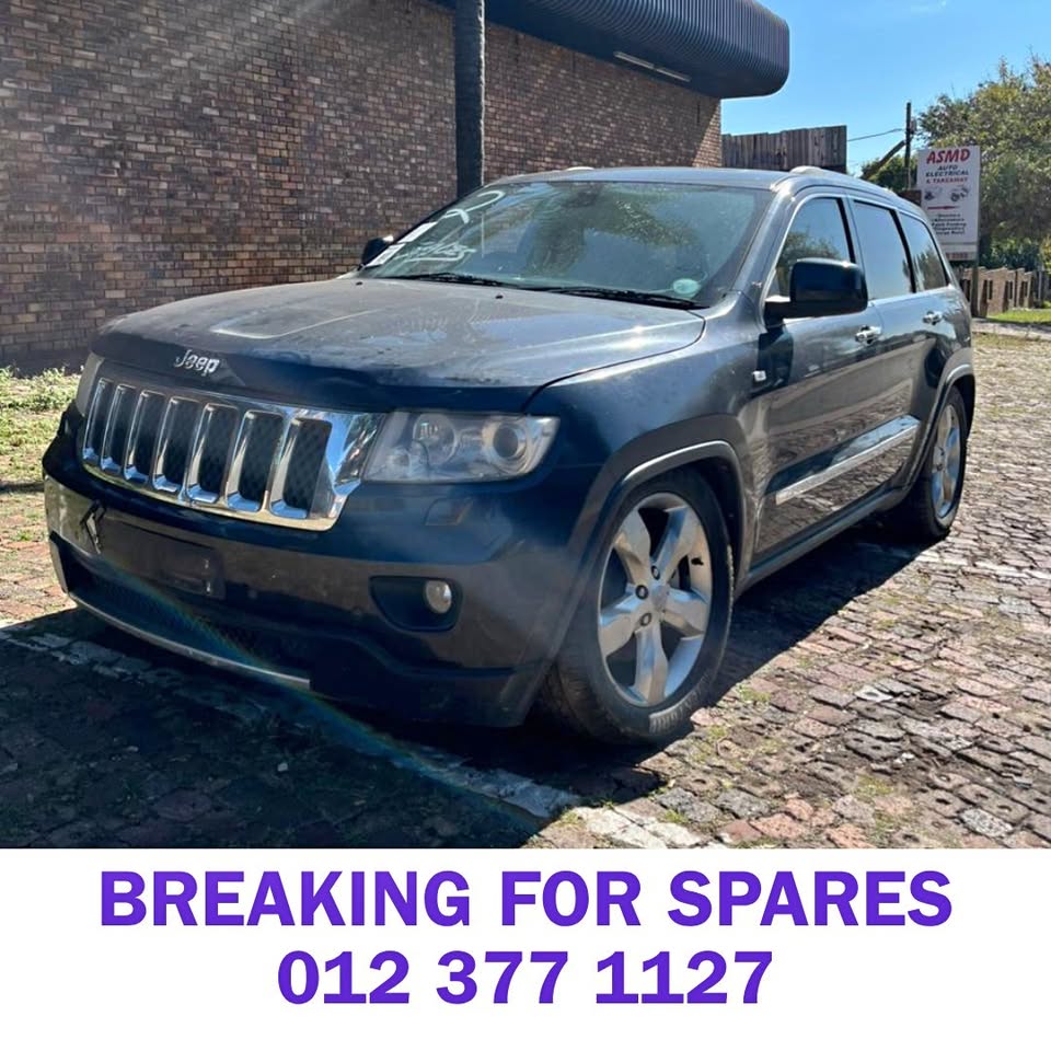 2013 JEEP GRAND CHEROKEE 5.7 WK2 STRIPPING - Private Seller 2013 JEEP GRAND CHEROKEE 5.7 WK2 STRIPPING - Private Seller