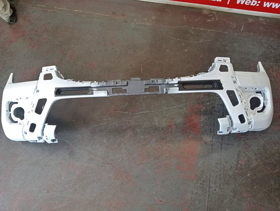 FORD RANGER T9 FRONT BUMPER - Private Seller FORD RANGER T9 FRONT BUMPER - Private Seller