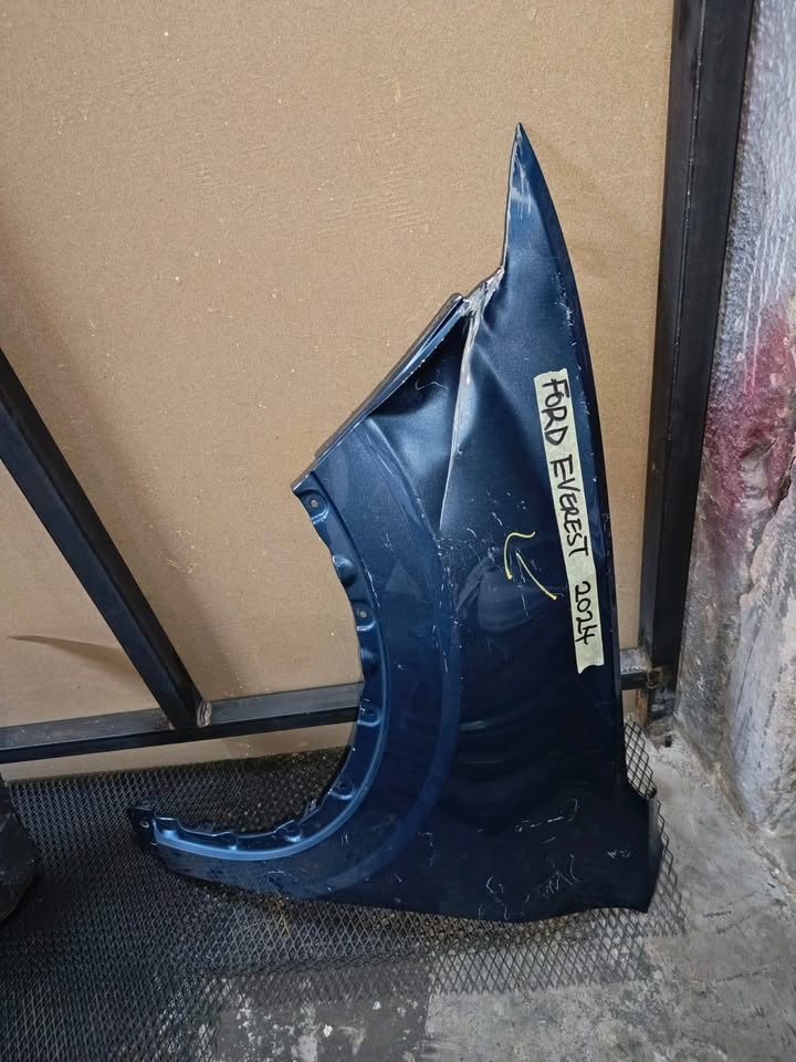 Ford Everest 2024 fender - Private Seller