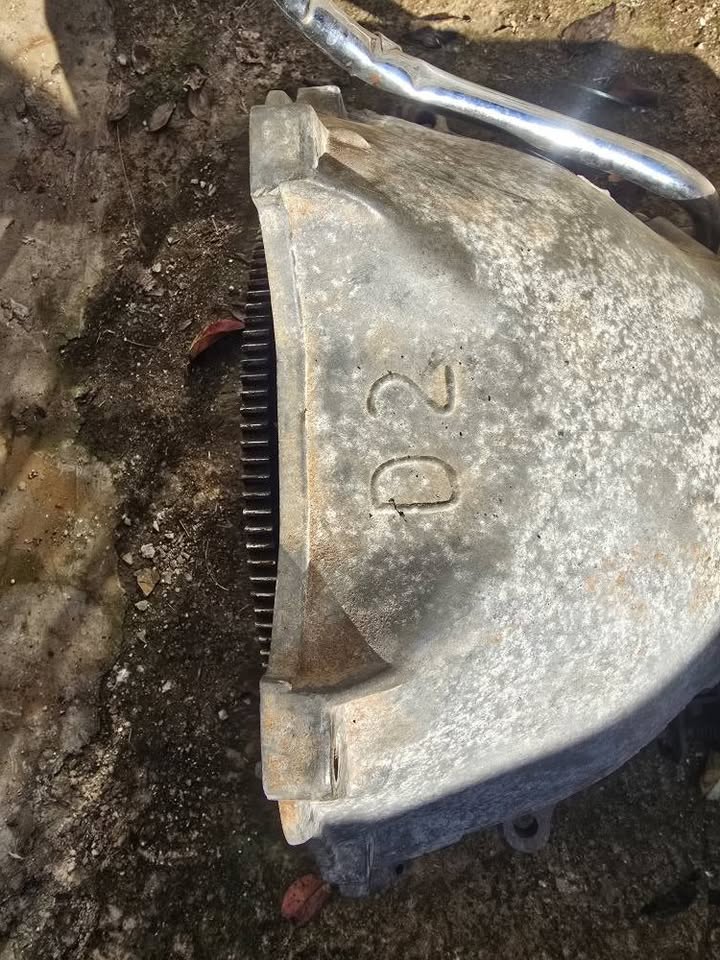Th350 Automatic Gearbox Buick Olds Pontiac bolt pattern - Private Seller Th350 Automatic Gearbox Buick Olds Pontiac bolt pattern - Private Seller