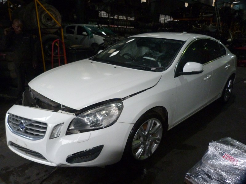 Volvo S60 T4 Essential Powershift AT White - 2012 STRIPPING FOR SPARES - Private Seller Volvo S60 T4 Essential Powershift AT White - 2012 STRIPPING FOR SPARES - Private Seller