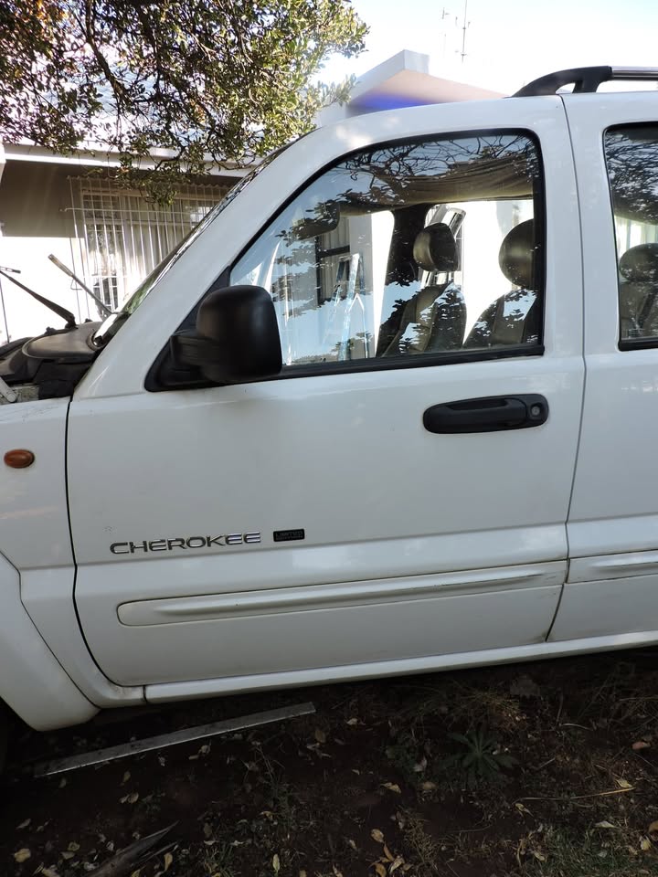 Doorshells for Jeep cherokee 2.5 crd - Private Seller